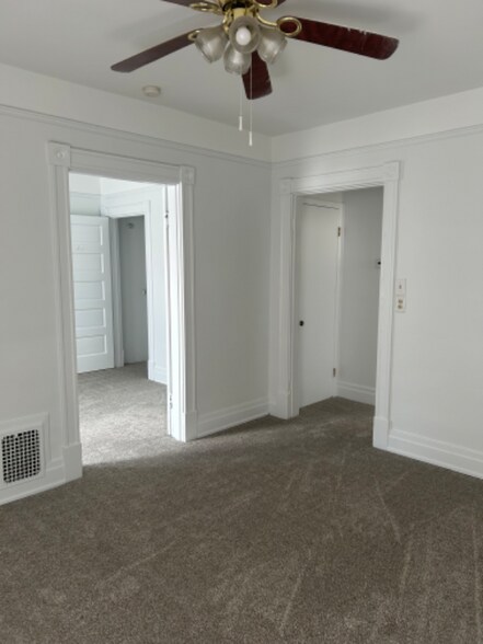 Building Photo - 3100 Markbreit Ave