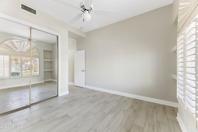 Building Photo - 11811 E Terra Dr