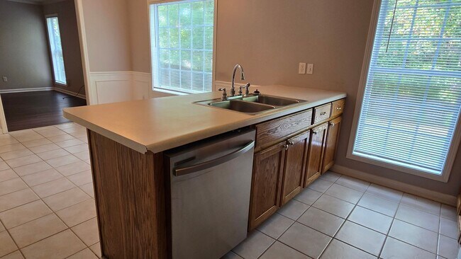 Building Photo - Laurel Creek Subdivision