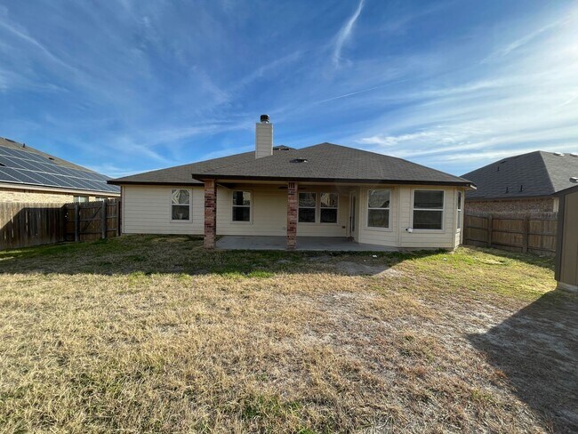 Building Photo - 4-Bedroom House for Rent in Killeen - *Get 1/2 off one month of rent!*