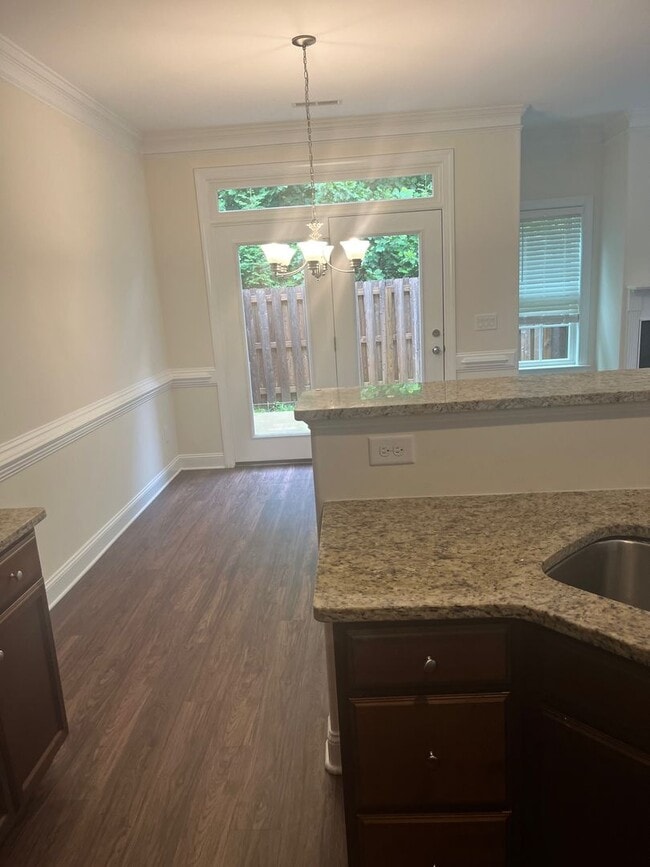 Building Photo - Brick Townhome in Walkertown NC