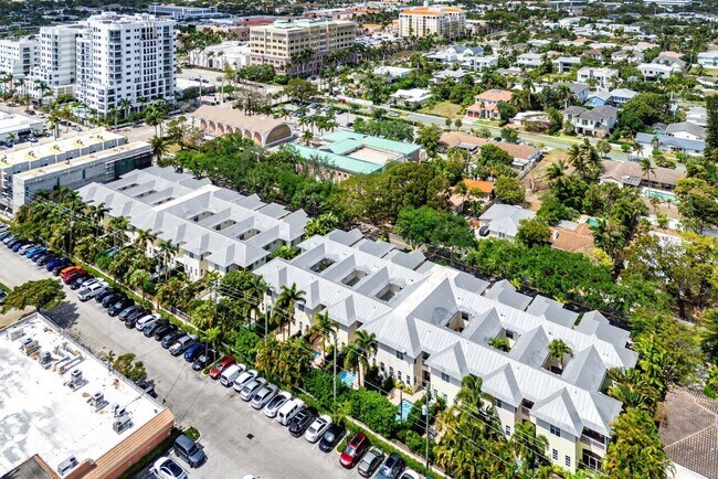 Building Photo - 244 E Boca Raton Rd