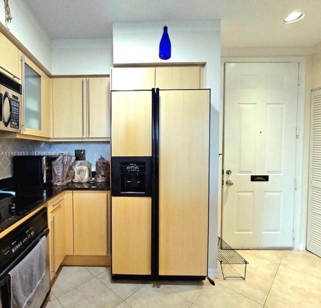 Building Photo - 2080 S Ocean Dr