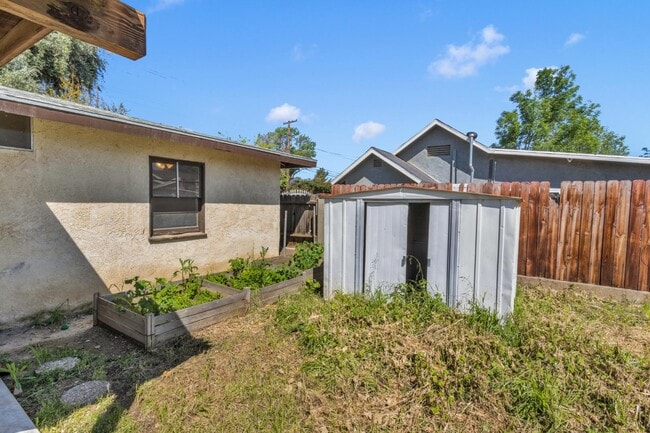 Building Photo - 4223 Temescal Ave