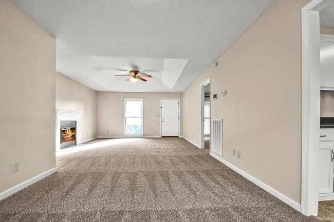 Building Photo - Ranch Home on Creek Lot!