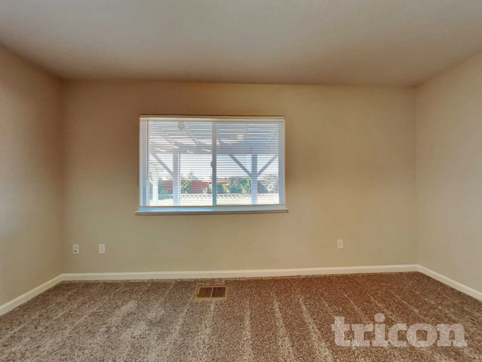 Building Photo - 17700 Smoketree Ct