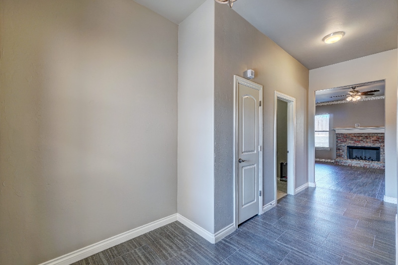 Building Photo - 2909 Tranquilo Ln