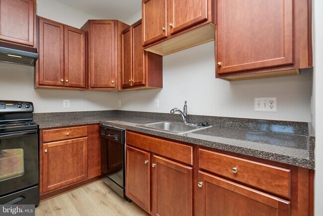 Building Photo - 42612 Galbraith Square