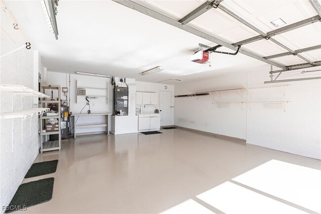 Building Photo - 8361 Trentwood Ct