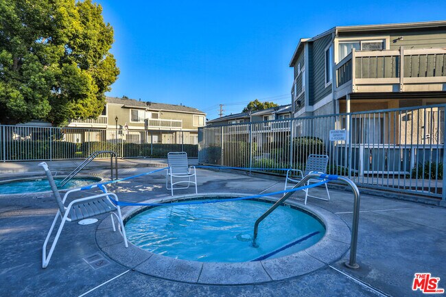 Building Photo - 926 W Philadelphia St