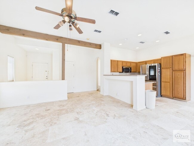 Building Photo - Freshly Upgraded Single Family Home Available Now!