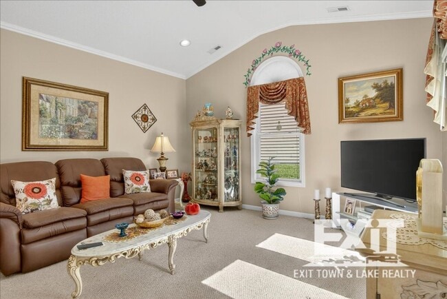 Building Photo - Beautiful Home in Beaver Creek