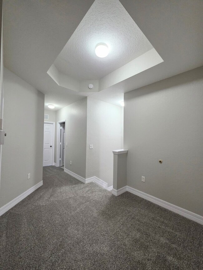 Building Photo - 9822 Quinta Artesa Way