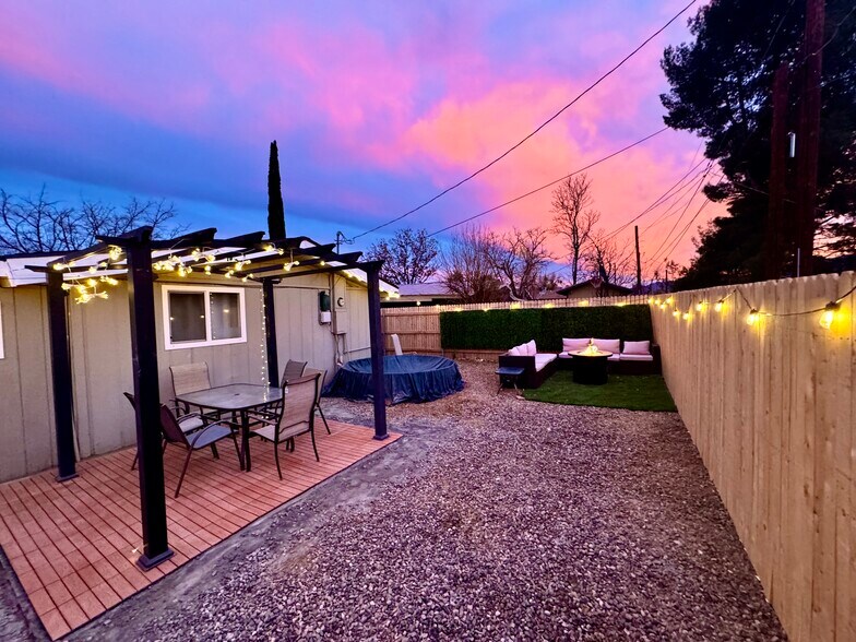Rear private fenced yard - 240 S 12th St