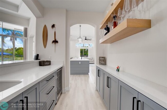 Building Photo - 2563 Jardin Ln
