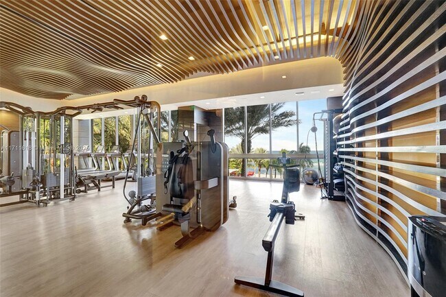 Building Photo - 17749 Collins Ave