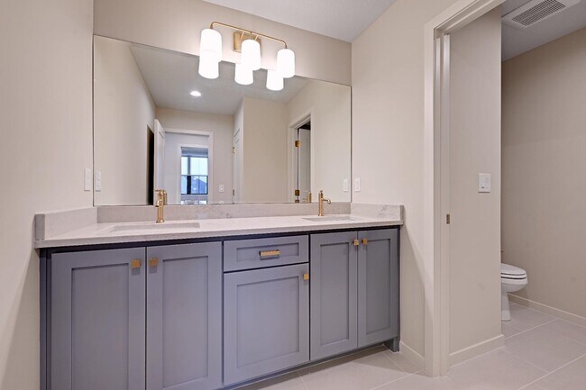 Building Photo - 16648 Garnett St