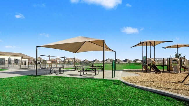 Building Photo - 9502 Brookside Point Dr