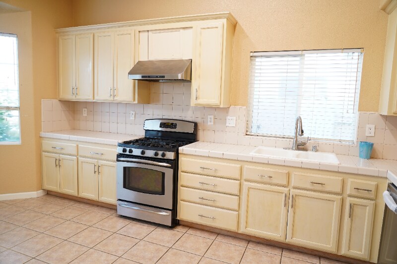 Building Photo - 5206 Fawn Hollow Way