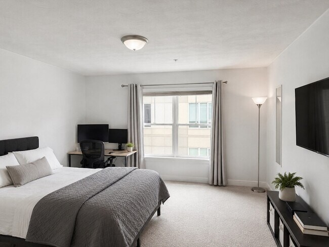 Building Photo - 1304-1312 Commonwealth Avenue Unit 6