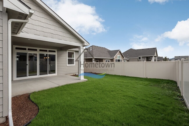 Building Photo - Brand New 4 Bed 2.5 Bath Home in Post Falls!!