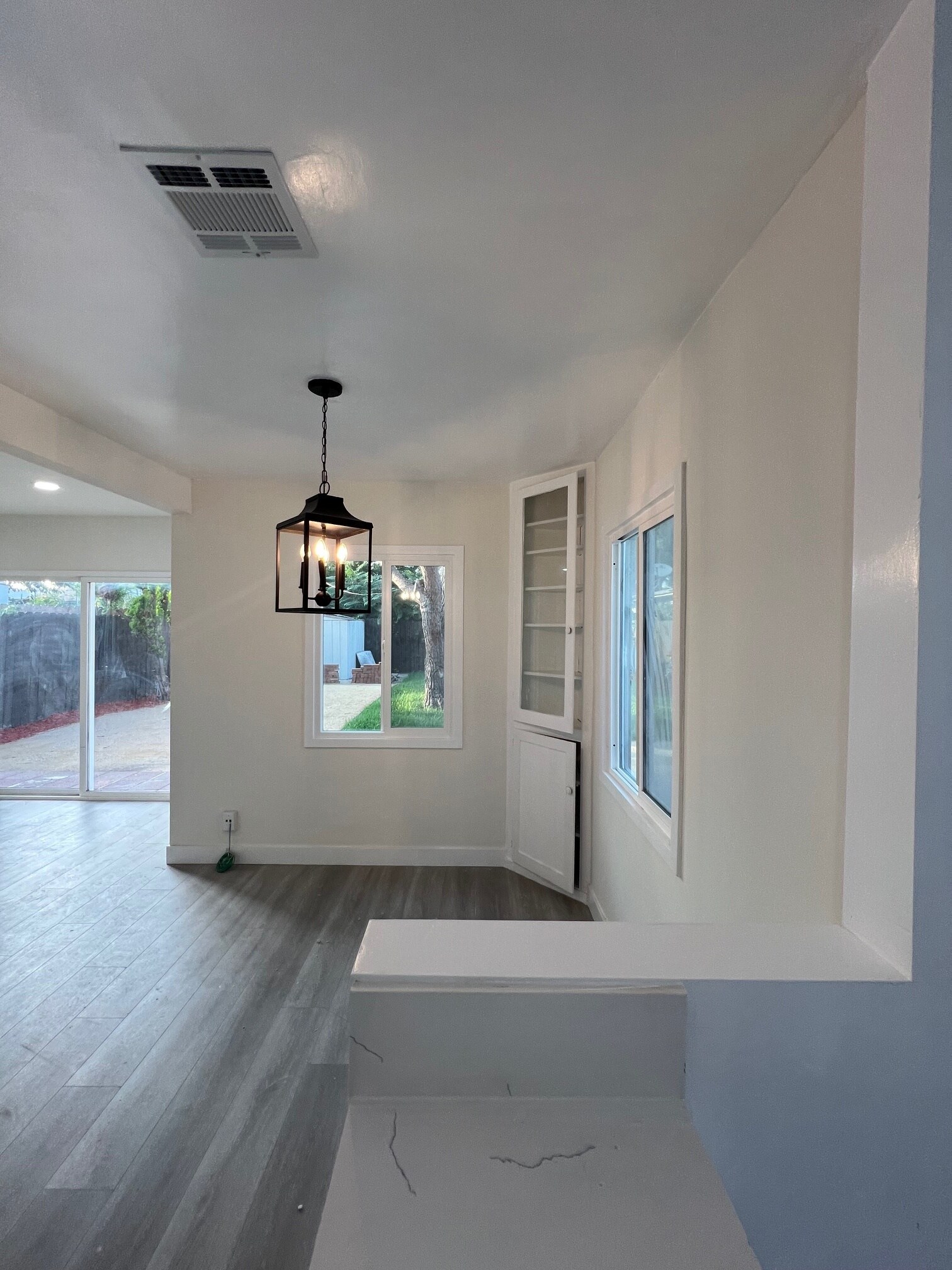 Building Photo - 515 Allen Ave