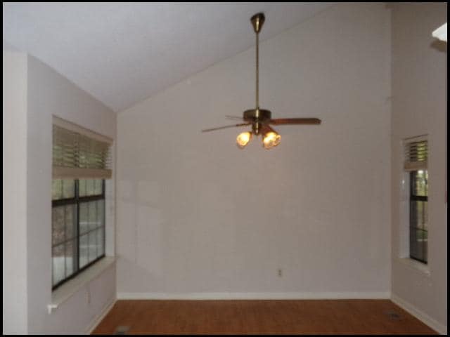 Building Photo - 16 Woodlore Cir