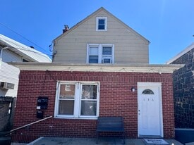 Building Photo - 136 Rothwell Ave