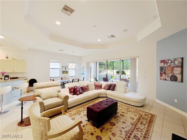 Building Photo - 1366 Serrano Cir