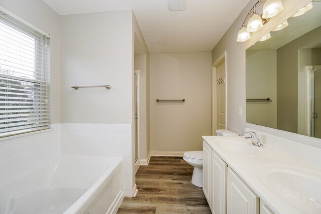 Building Photo - 608 Beckler Ln