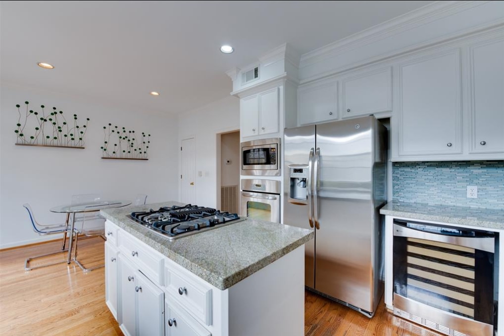 Building Photo - 2307 Huldy St