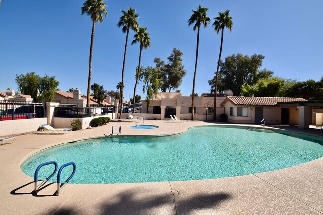 Building Photo - 2019 W Lemon Tree Pl