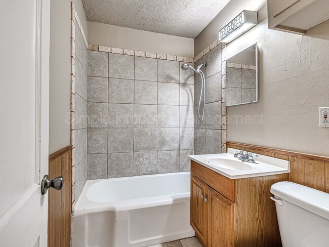 Building Photo - 4001 N Rockwell Ave