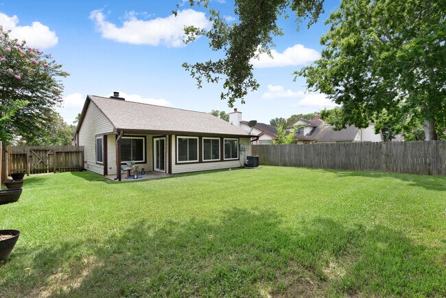 Building Photo - 20514 Blue Beech Dr