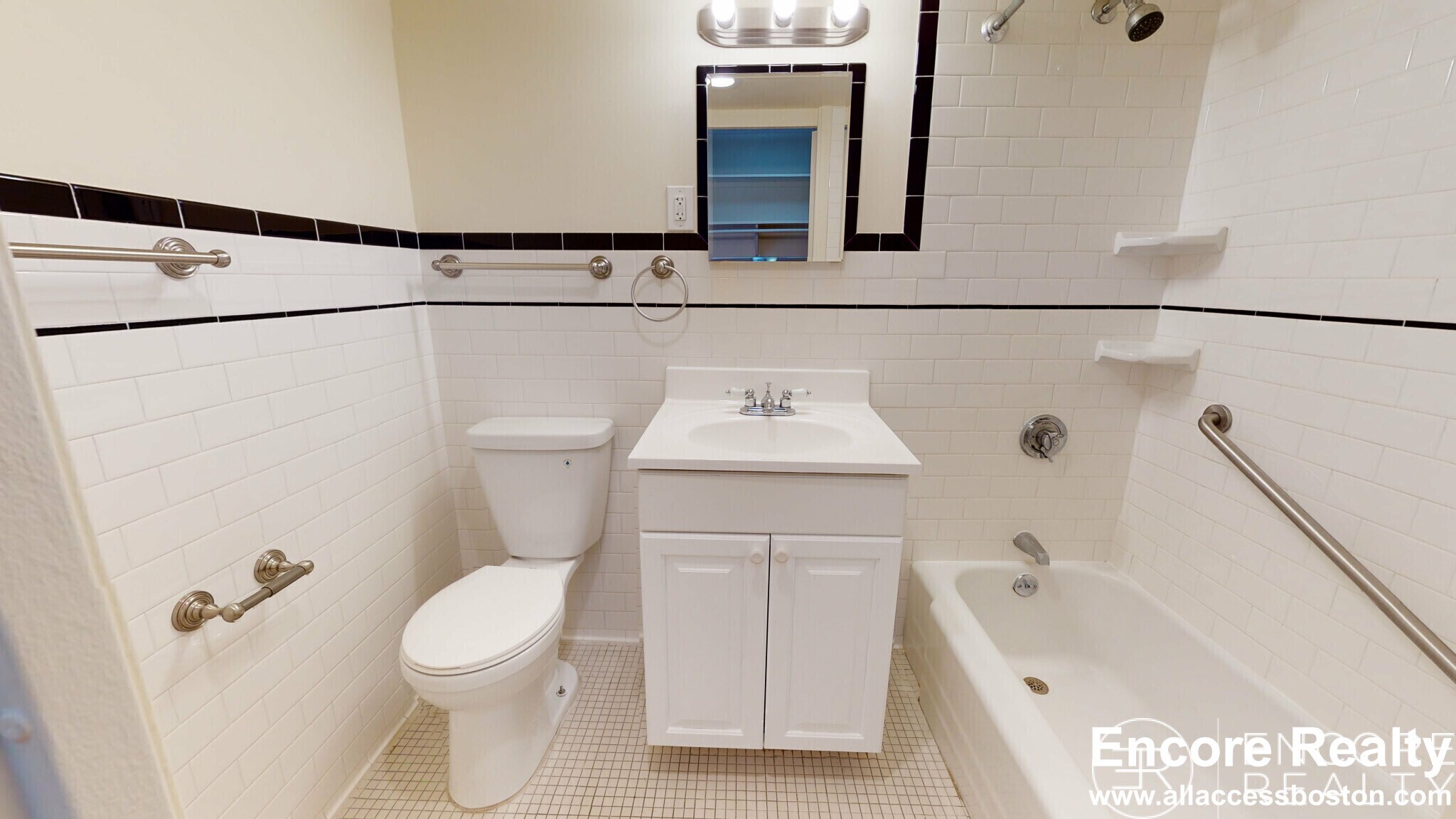 Building Photo - 101 Monmouth St