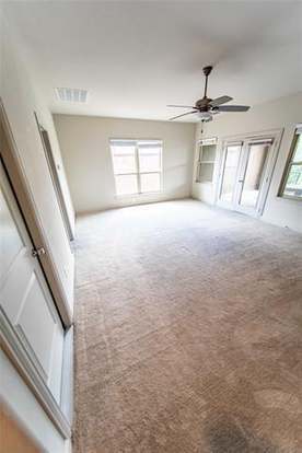 Building Photo - 2745 Troutt Dr