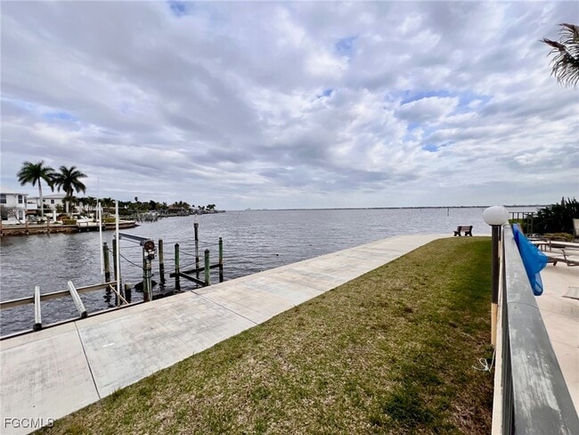 Building Photo - 4015 SE 20th Pl