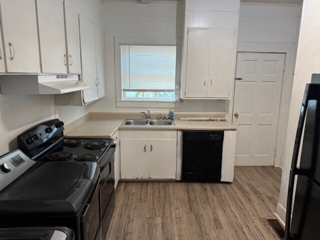 Kithcen with dishwasher - 1104 N Toombs St