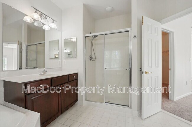 Building Photo - 11402 Chivalry Chase Ln