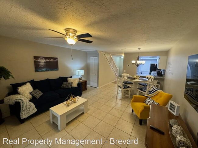 Building Photo - 2 br, 2 bath House - 1010 Pine Tree Drive,...