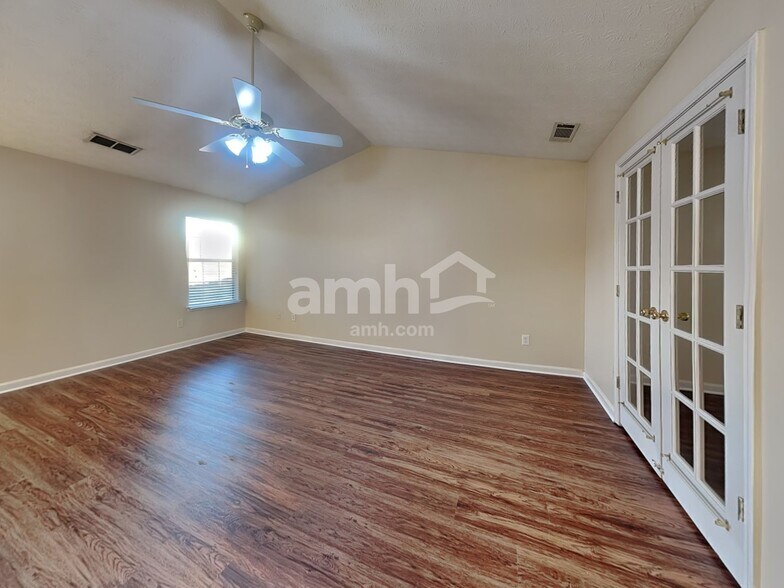 Building Photo - 536 Sydney Walk Ln