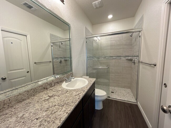 Building Photo - 5112 Rose Gdn Lp