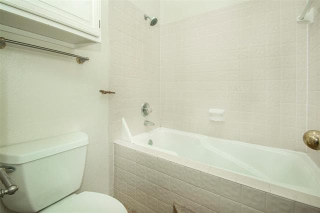 Building Photo - 4242 N Capistrano Dr