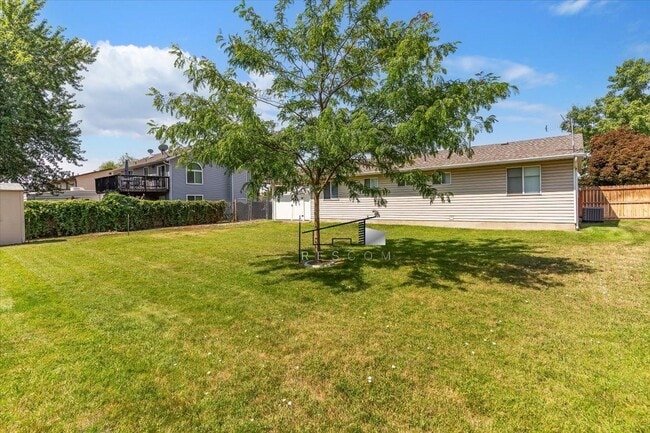 Building Photo - 772 N 800 W