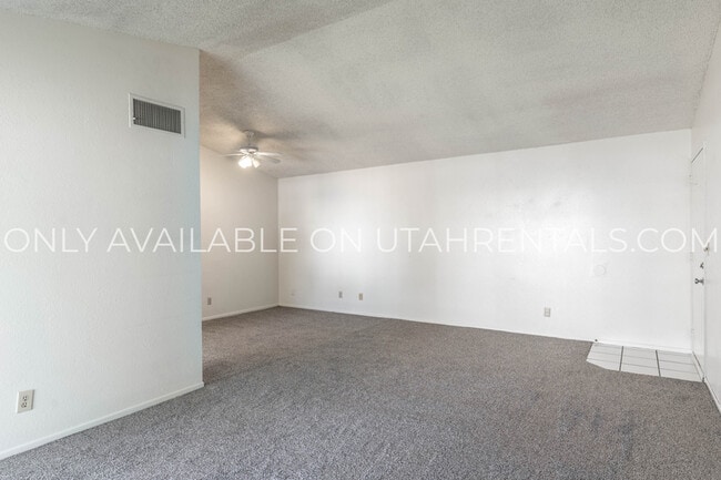 Building Photo - 2416 E 6895 S