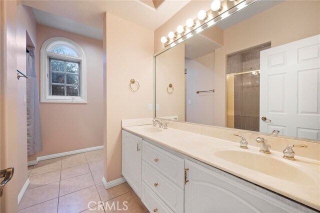 Building Photo - 28510 W Driver Ave