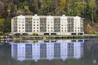 Building Photo - RIVER TOWNE CONDOMINIUMS, UNIT 401