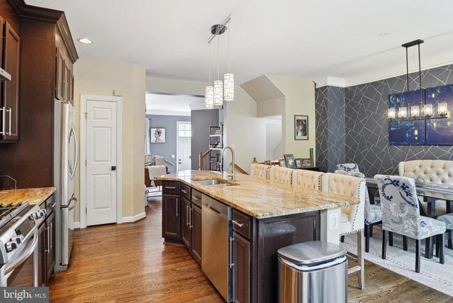 Building Photo - 6667 Debra Lu Way