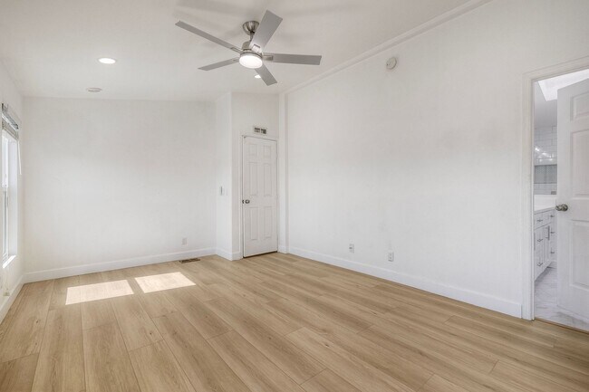 Building Photo - 2241 Meadow Lark Dr
