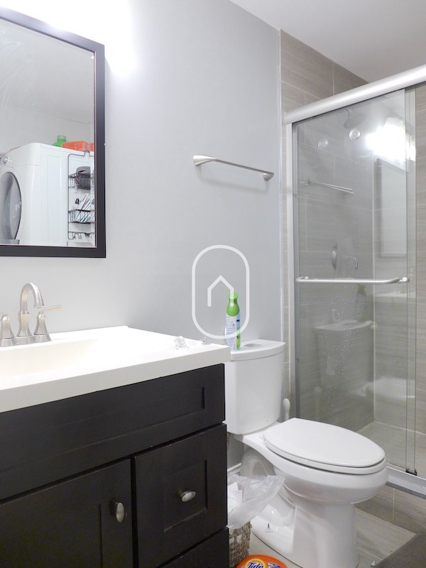 Building Photo - 12 Worthington St